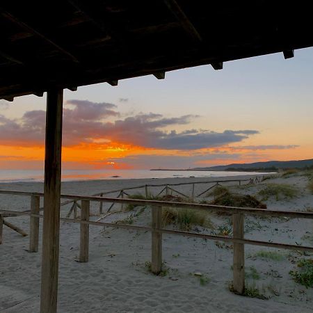 Camping San Teodoro La Cinta Hotel Exterior photo